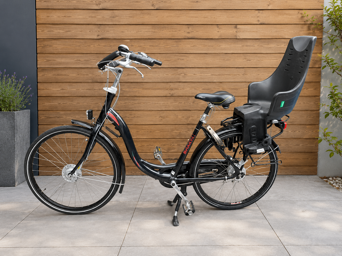 Bici familiar con sillita en alquiler